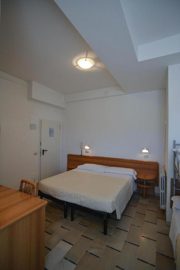 Hotel Zani Cervia Kültér fotó
