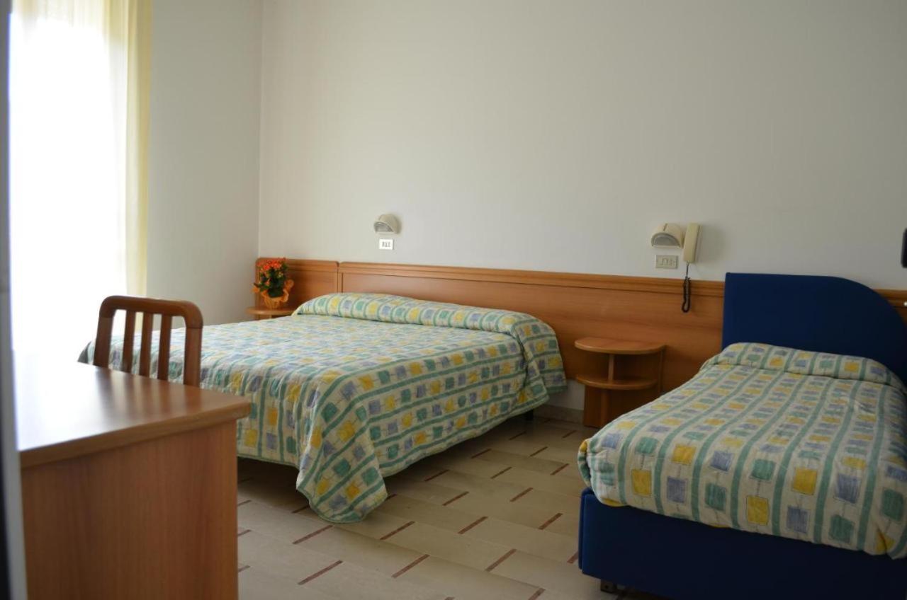 Hotel Zani Cervia Kültér fotó