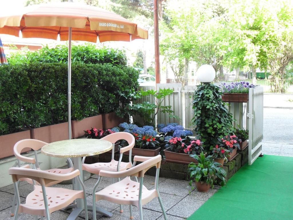 Hotel Zani Cervia Kültér fotó