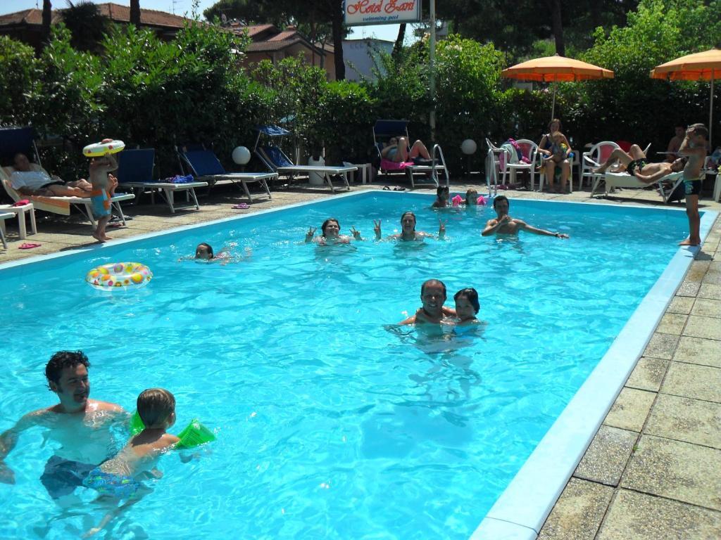 Hotel Zani Cervia Kültér fotó