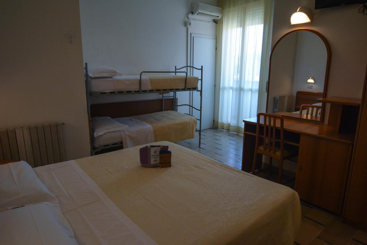 Hotel Zani Cervia Kültér fotó