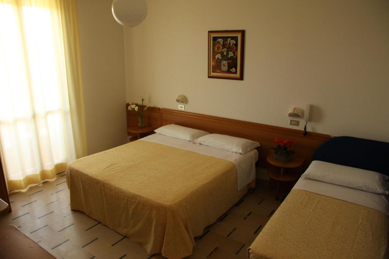 Hotel Zani Cervia Kültér fotó